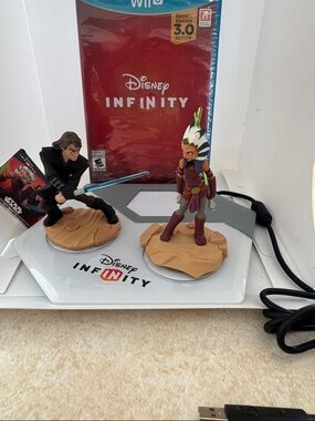 Disney Infinity 3.0 Starter Set with Anakin (Black) & Ahsoka (Brown/Green)